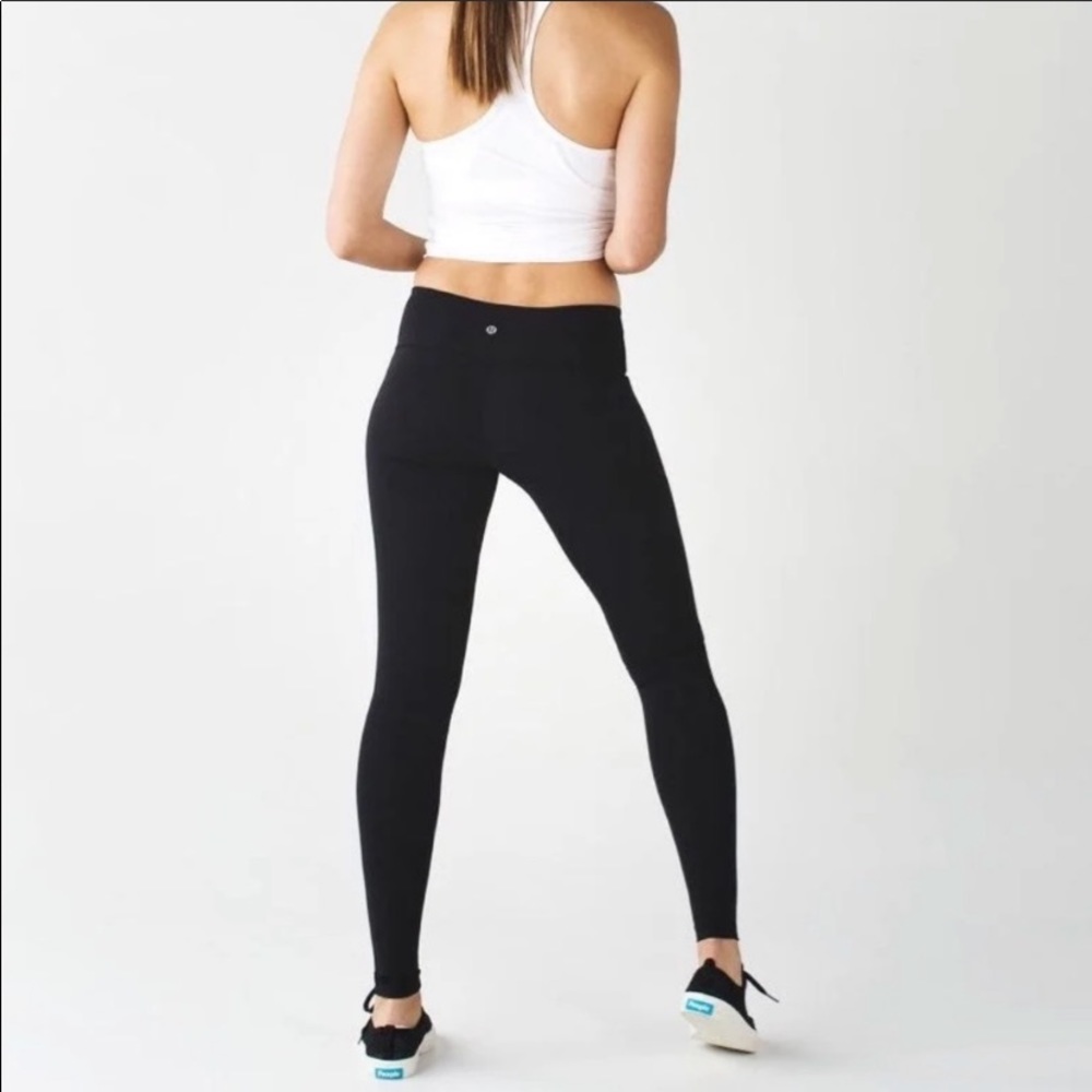 LULUMEMON Black Wunder Under Leggings